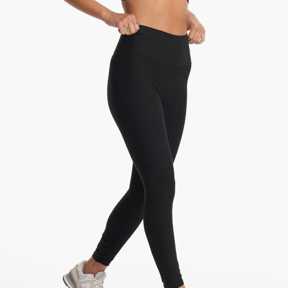 NWOT Vuori Clean Elevation Legging